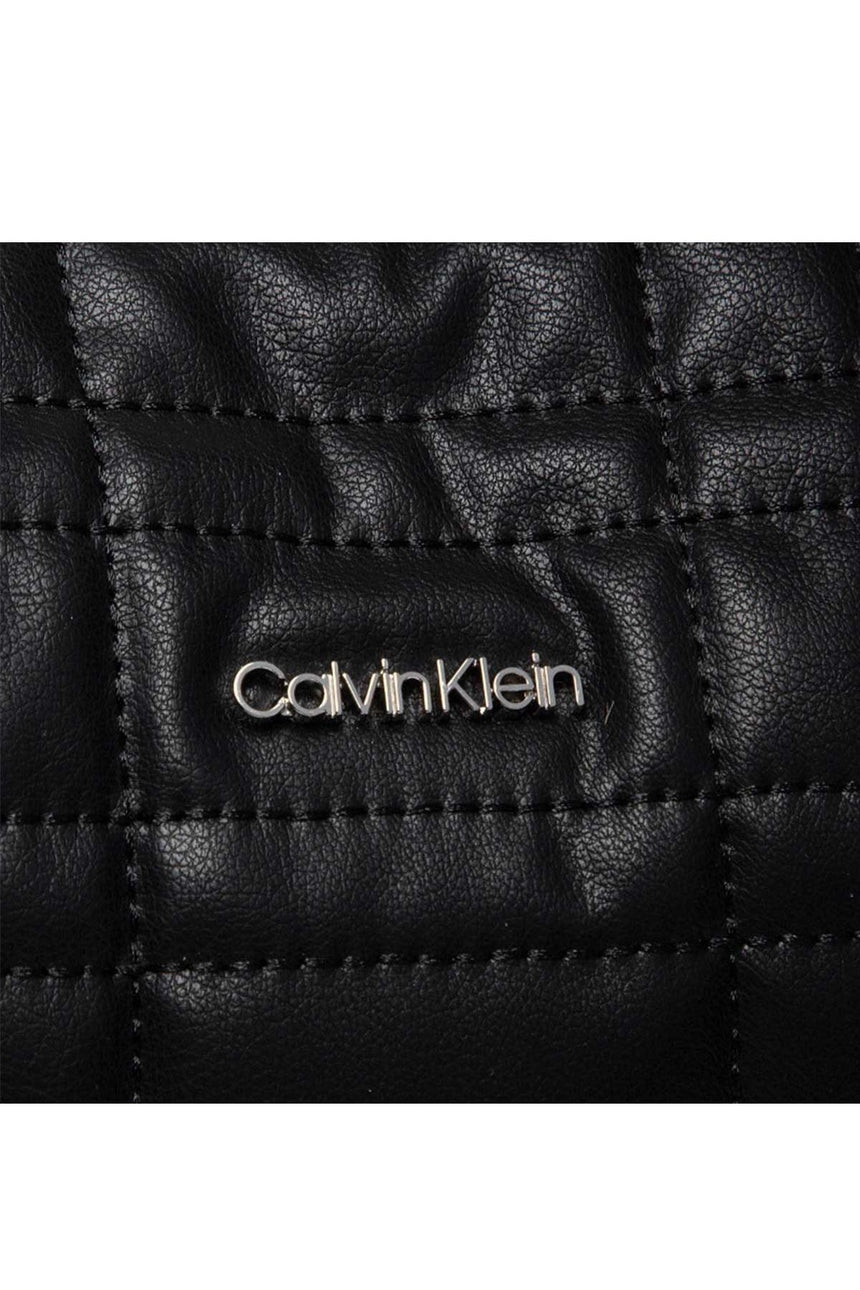 Calvin Klein Touch Hobo Kadın Omuz Çantası CK Black