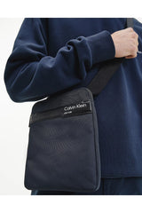 Calvin Klein Calvin ID Çapraz Askılı Erkek Çantası Ck Navy