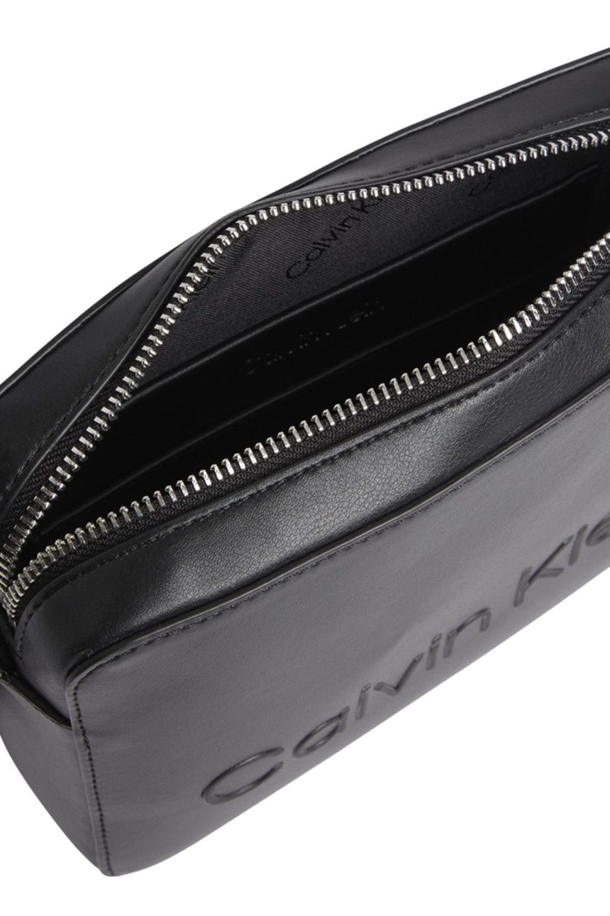 Calvin Klein Camera Bag Çapraz Askılı Kadın Çantası CK Black