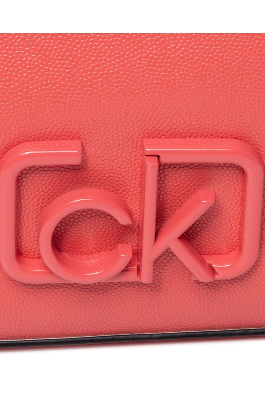 Calvin Klein Ck Signature Ew Çapraz Askılı Kadın Çantası Coral
