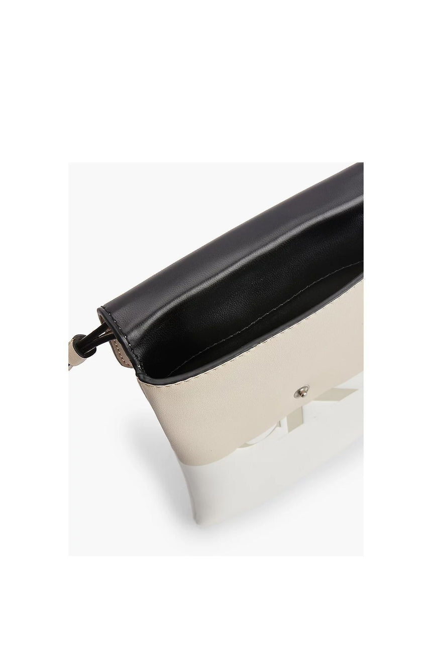 Calvin Klein Çıtçıt Kapaklı Çapraz Askılı Telefon Çantası Tuscan Beige / White