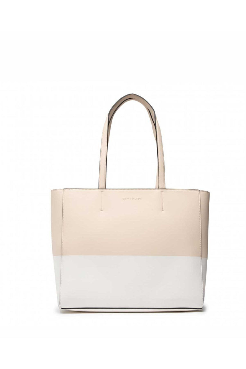Calvin Klein Sculpted Shopper Kadın Omuz Çantası Tuscan Beige / White