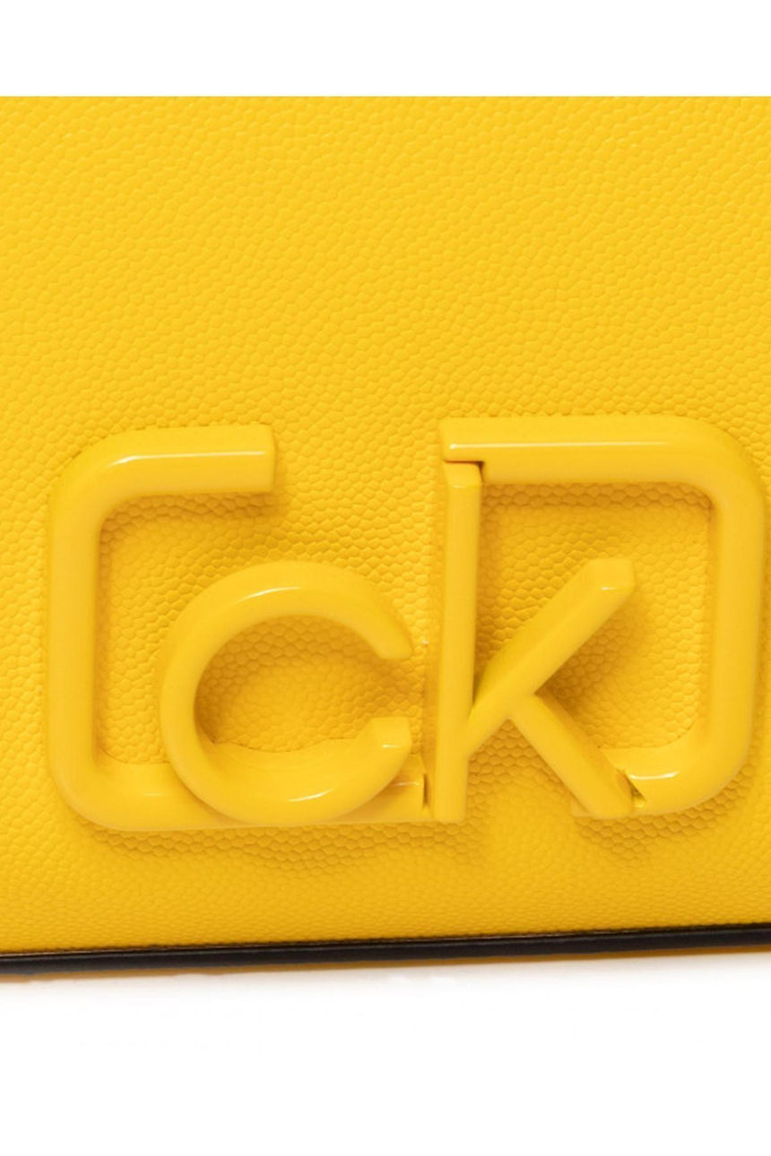 Calvin Klein Ck Signature Ew Çapraz Askılı Kadın Çantası SCUBA YELLOW