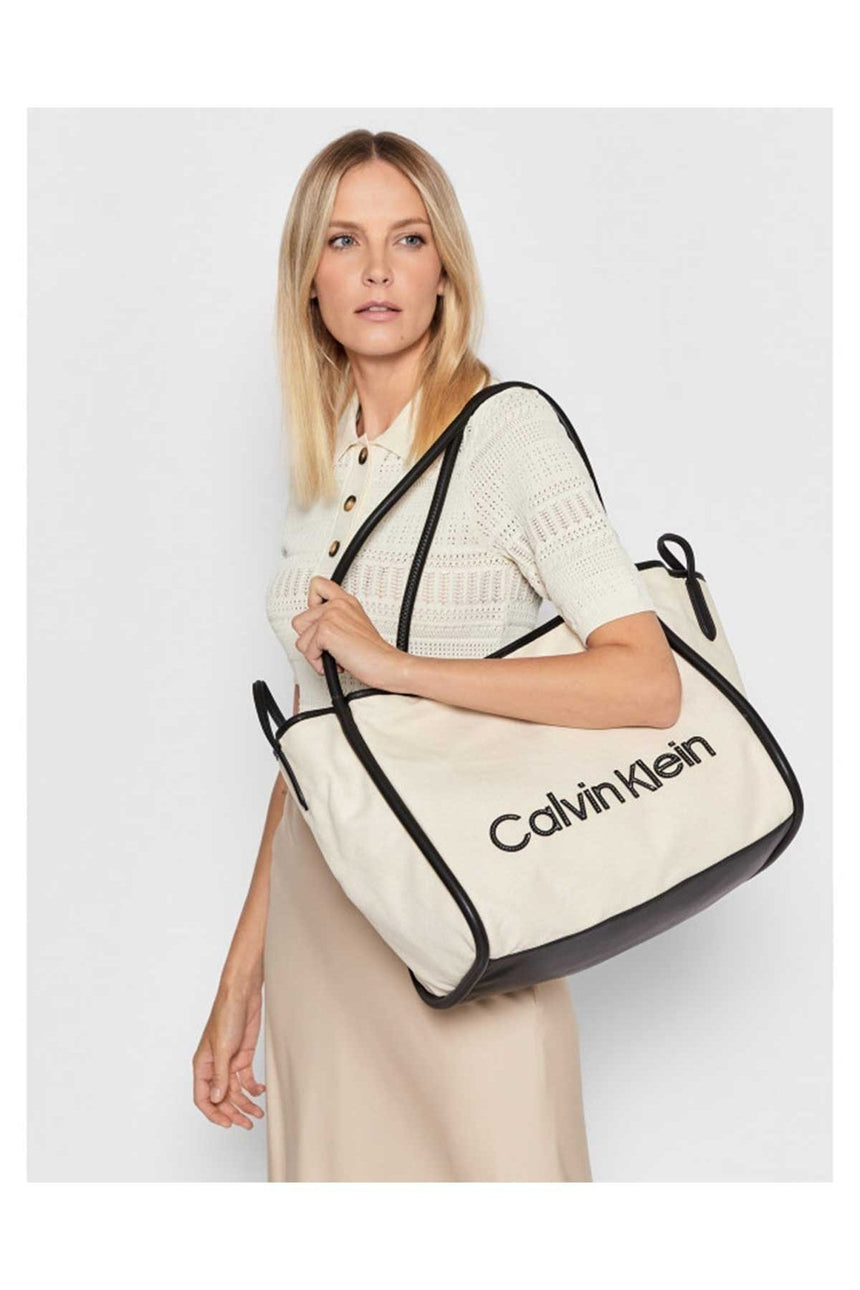 Calvin Klein Calvin Resort Carry All Bag Cnvs Kadın Omuz Çantası Sand
