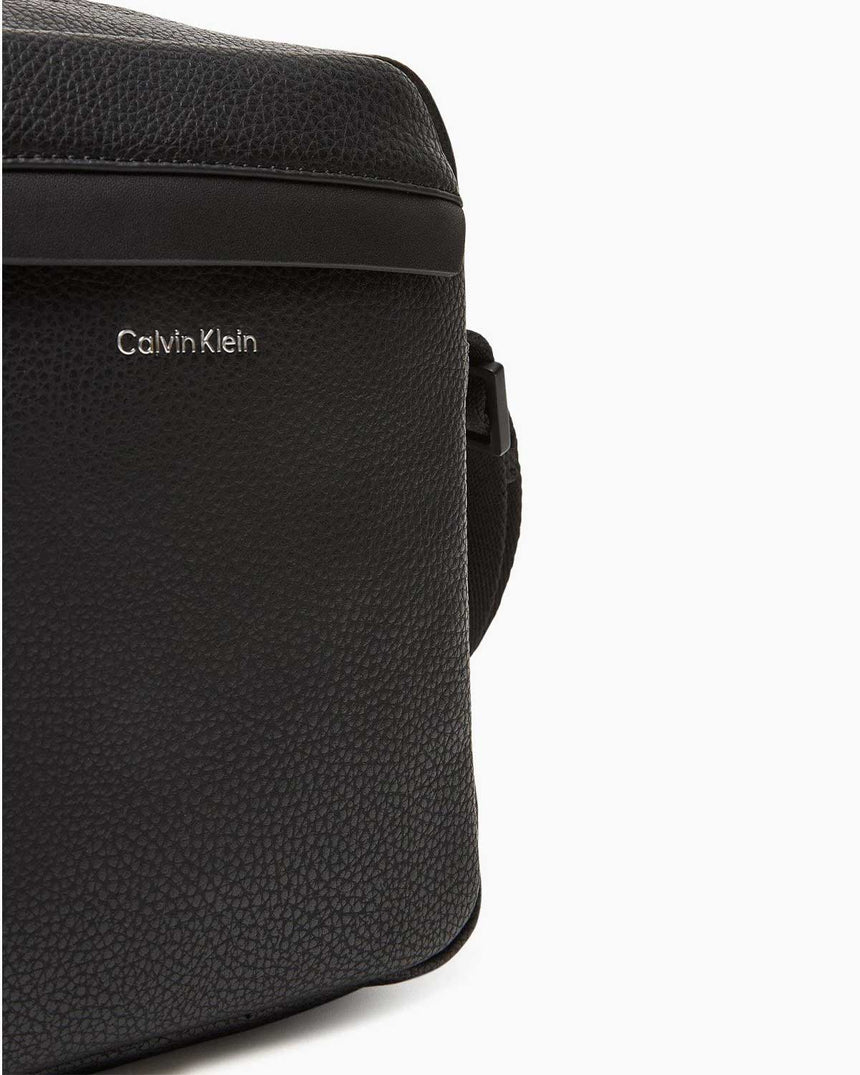 Calvin Klein Must Muhabir Çapraz Askılı Erkek Çanta Black