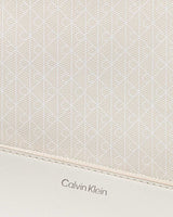 Calvin Klein Logo Kaplamalı Kadın Küçük El Çantası LILY WHITE AOP