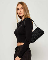 Calvin Klein Monogram Desenli Drop SM Kadın Çapraz Askılı Çanta Black