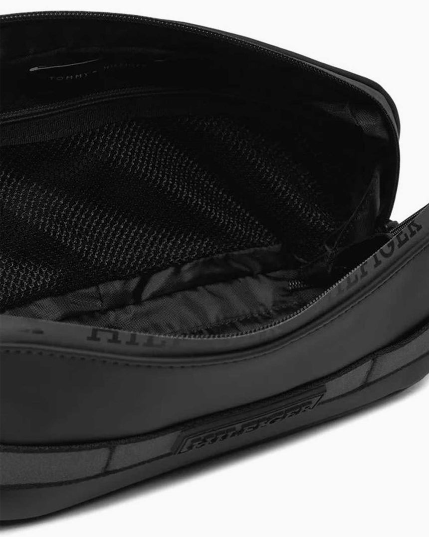 Tommy Hilfiger Monotype Makyaj Çantası