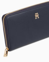 Tommy Hilfiger İkon Kadın Fermuarlı Büyük Cüzdan Space Blue