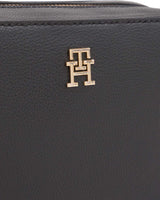 Tommy Hilfiger Soft Logo Kalın Askılı Çapraz Çanta Black