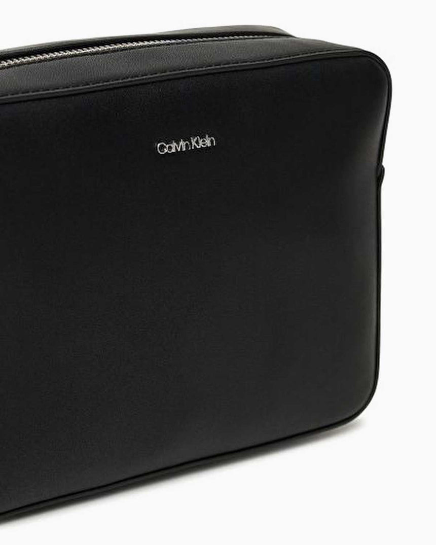 Calvin Klein Must Kadın Küçük Kamera Çantası Black