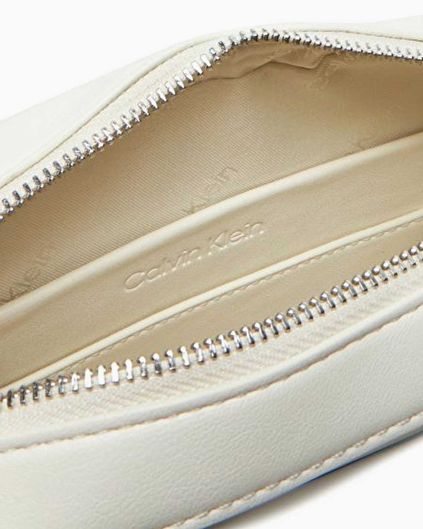 Calvin Klein Kilitlemeli Min Kadın Kamera Çantası Lily White