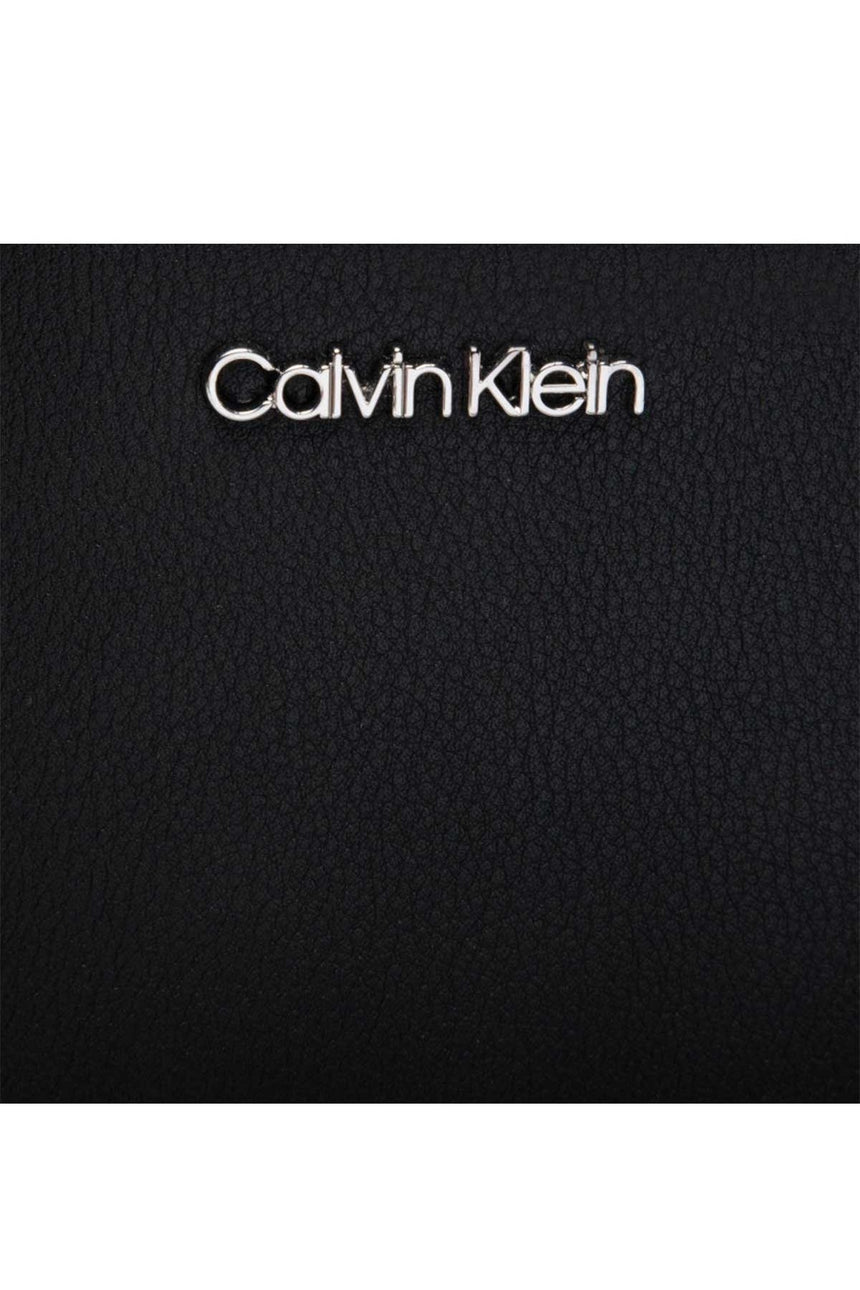 Calvin Klein Ck Must Bucket Bag Sm Kadın Kol Çantası CK Black