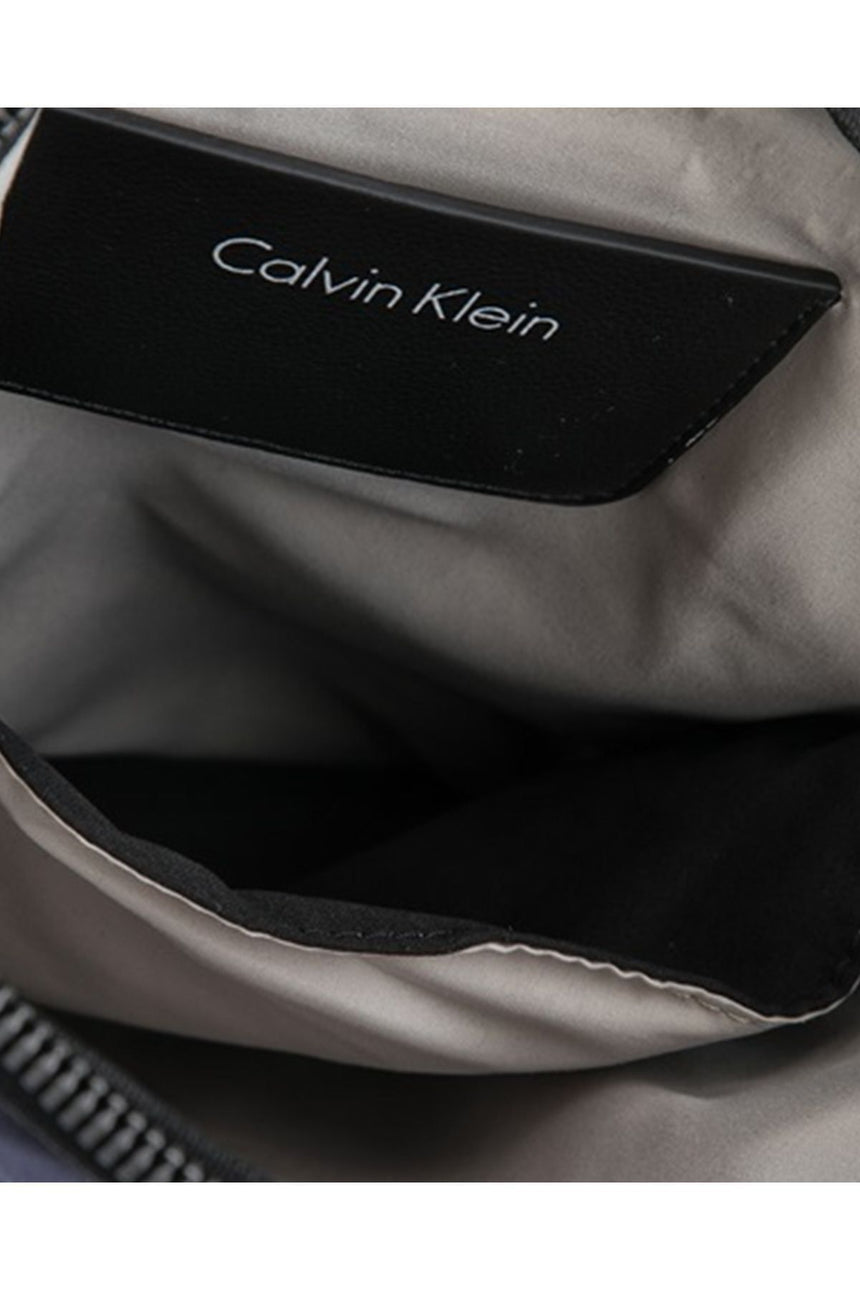 Calvin Klein Tracolla Çapraz Askılı Erkek Çantası Blue