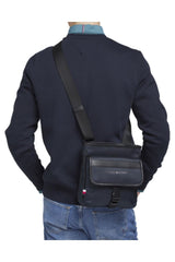 Tommy Hilfiger Elevated Nylon Flap Çapraz Askılı Erkek Çantası Navy Blue