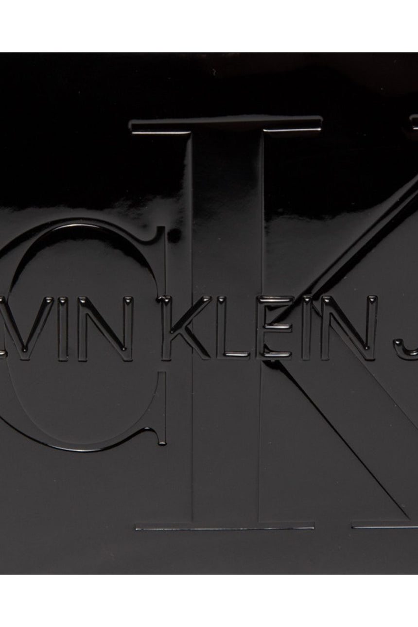 Calvin Klein Camera Bag Patent Çapraz Askılı Kadın Çantası Black