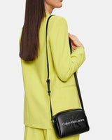 Calvin Klein Sculpted Camera Bag Çapraz Askılı Çanta