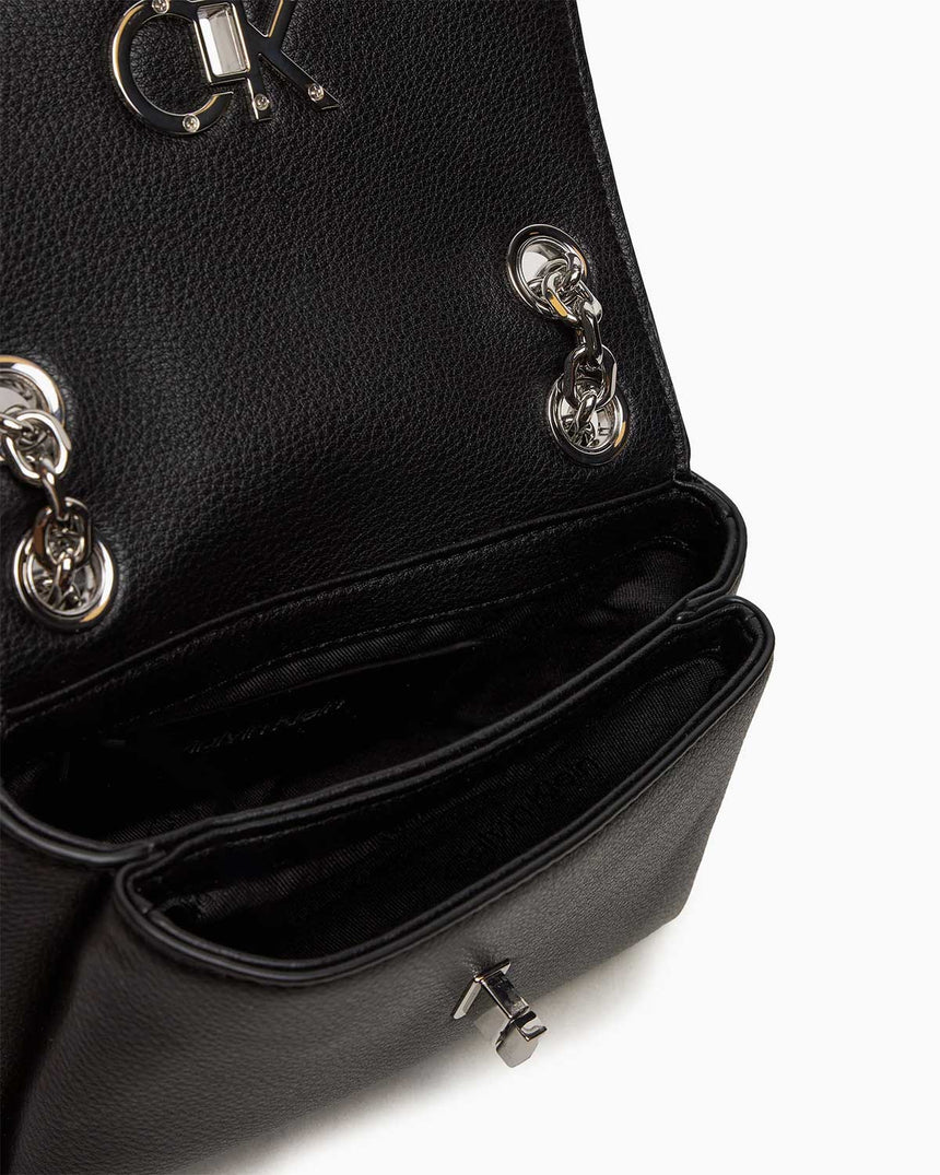 Calvin Klein Convertible Shoulder Zincir Detaylı Omuz Çantası CK Black