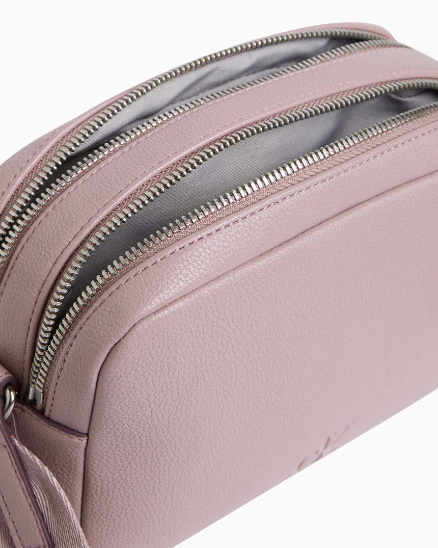 Calvin Klein Ultralight Kalın Askılı Camera Bag Quail