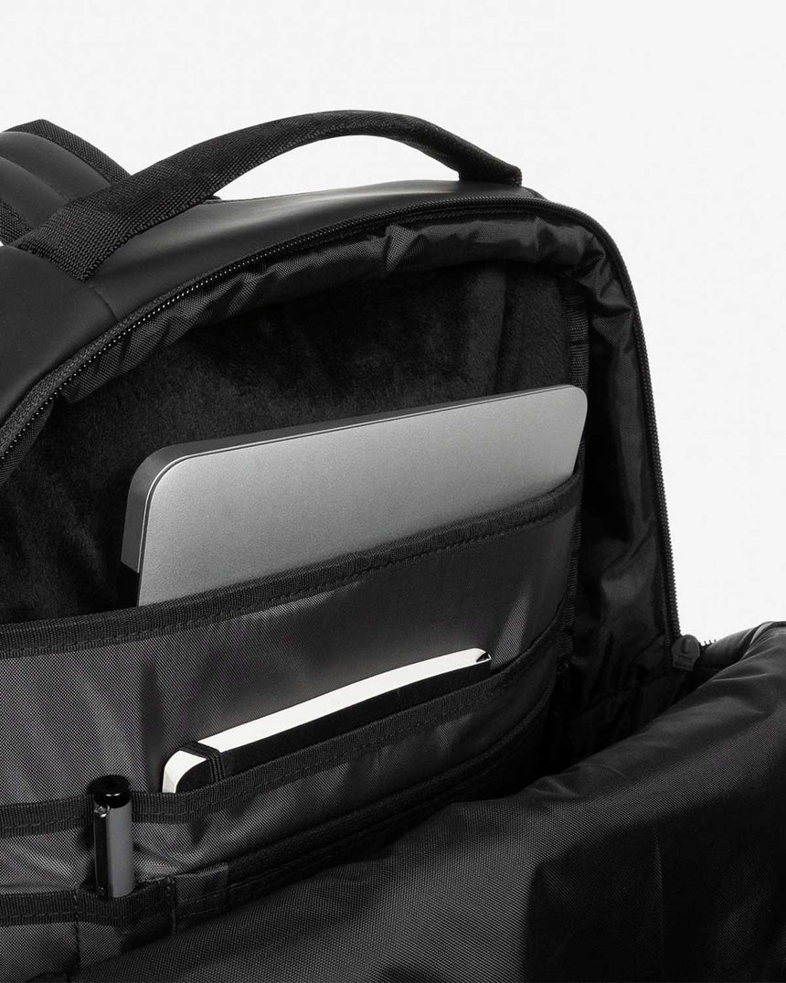 Eastpak Tecum F Sırt Çantası Cnnct F Matte Black