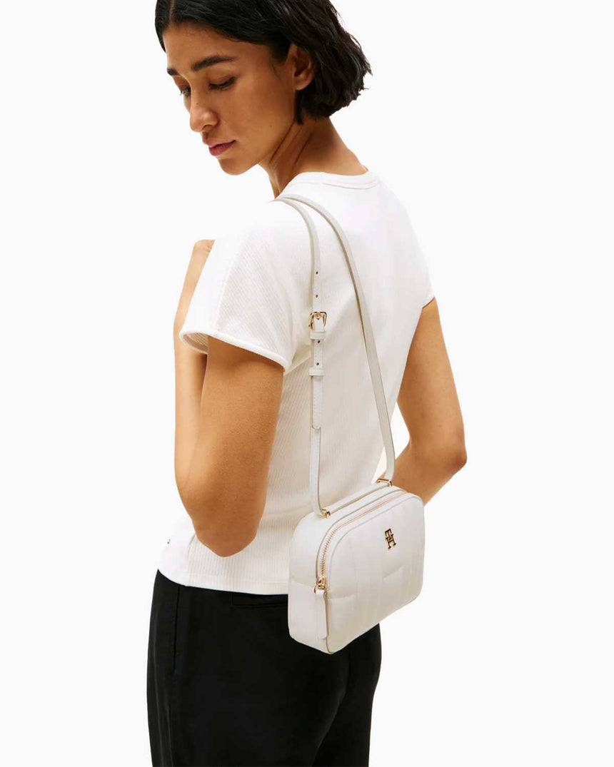 Tommy Hilfiger Feminen Kadın Çıkartılabilir Askılı Kamera Çantası Ivory Petal