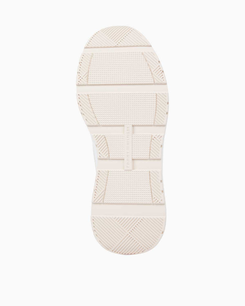 Tommy Hilfiger Casual Fashion Runner Sneaker White/Ivory Petal