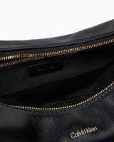 Calvin Klein Sıkıştırılmış Yumuşak Hilal Kadın Omuz Çantası CK Black