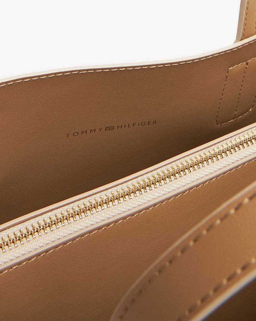Tommy Hilfiger Belirgin Kadın Omuz Çantası Classic Beige