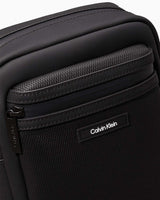 Calvin Klein Essential Reporter Çapraz Askılı Çanta Black Rubberized