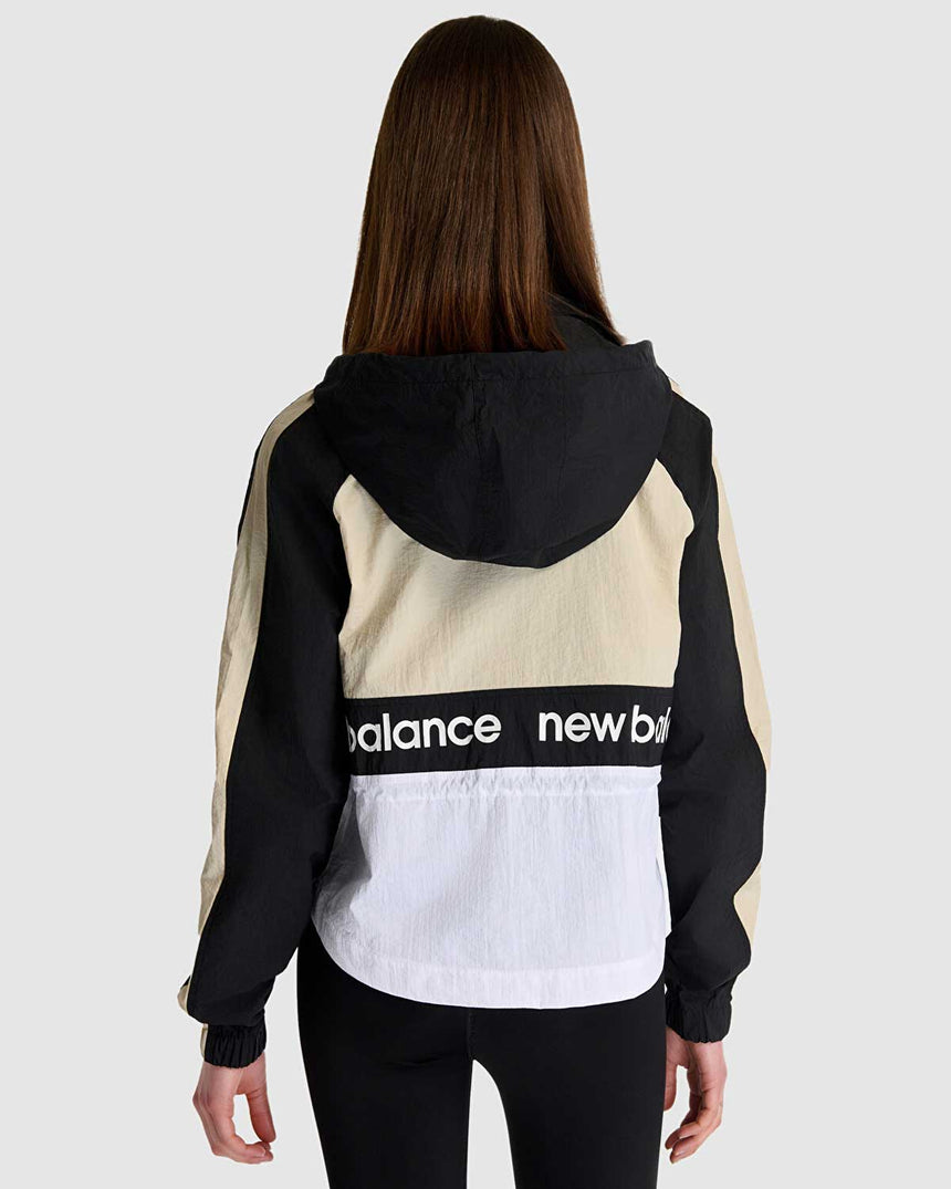 New Balance Kadın Rüzgarlık Siyah