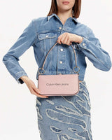 Calvin Klein Sculpted Shoulder Omuz Çantası Pink
