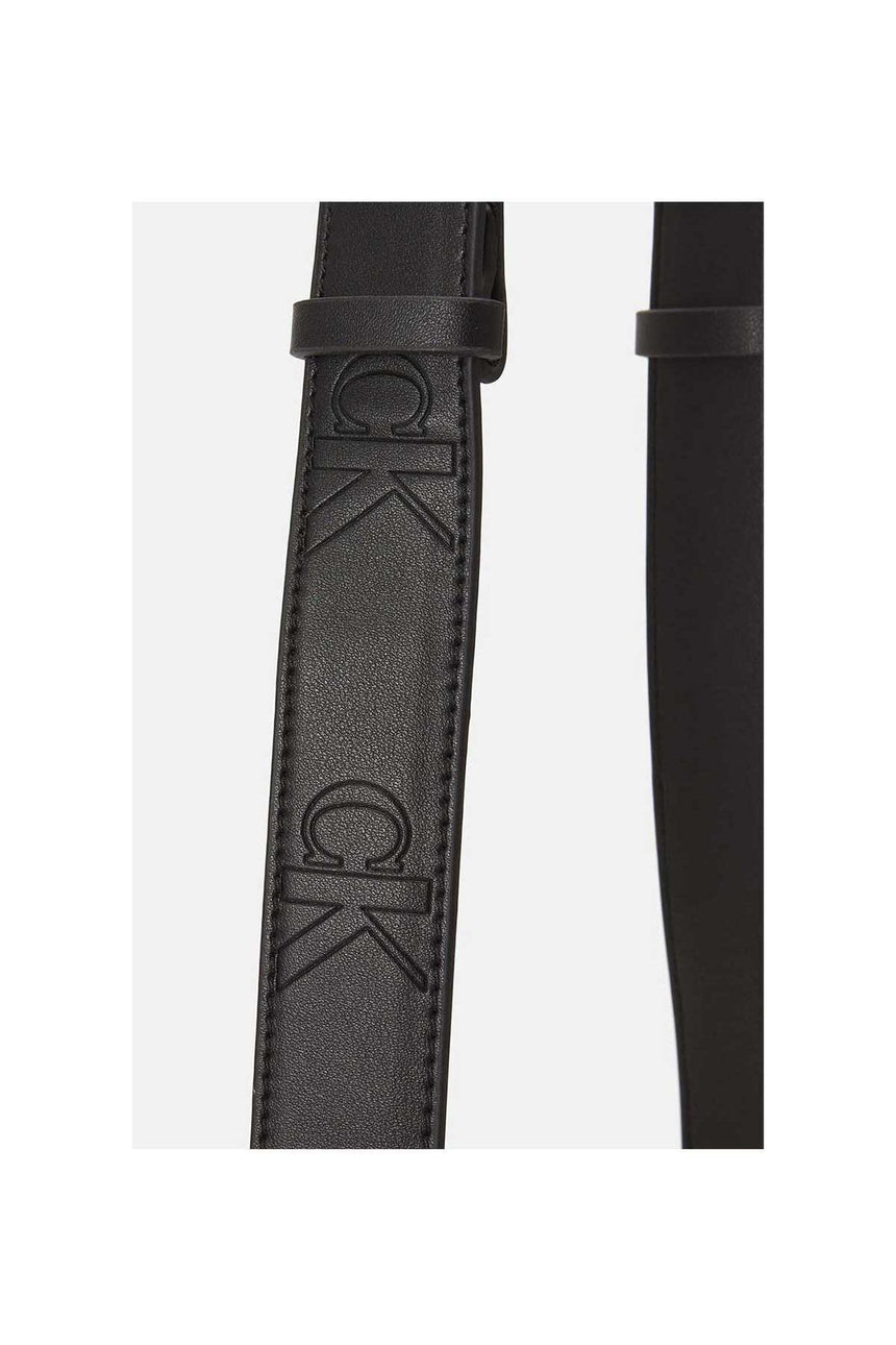 Calvin Klein Sculpted Çapraz Askılı Kadın Çantası Black