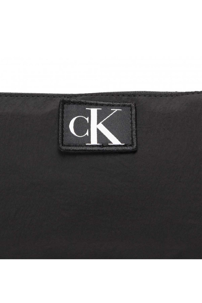 Calvin Klein City Nylon Shoulder Black