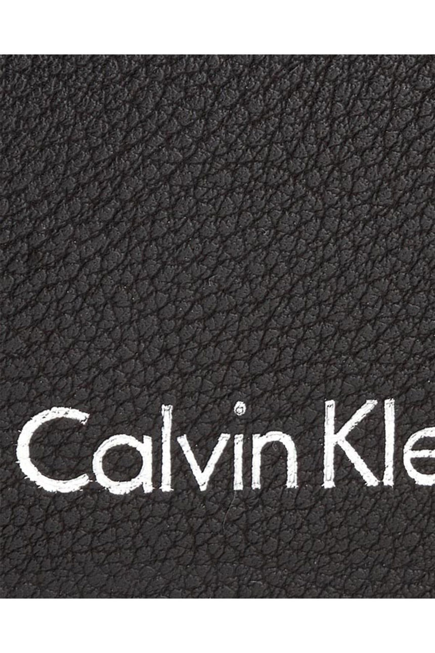 Calvin Klein Luna Small Çapraz Askılı Kadın Çantası Black