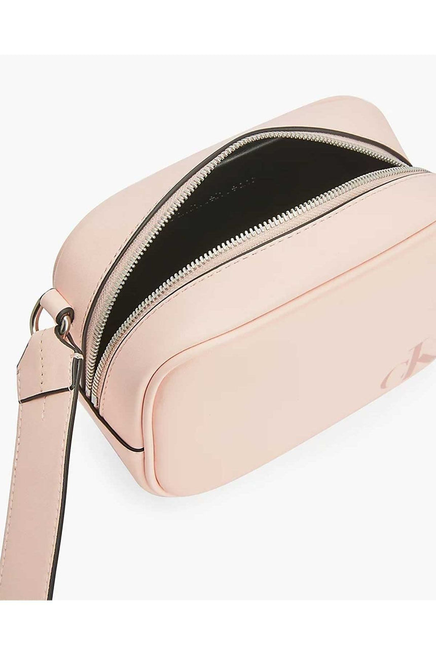 Calvin Klein Sculpted Çapraz Askılı Kadın Çantası Pink