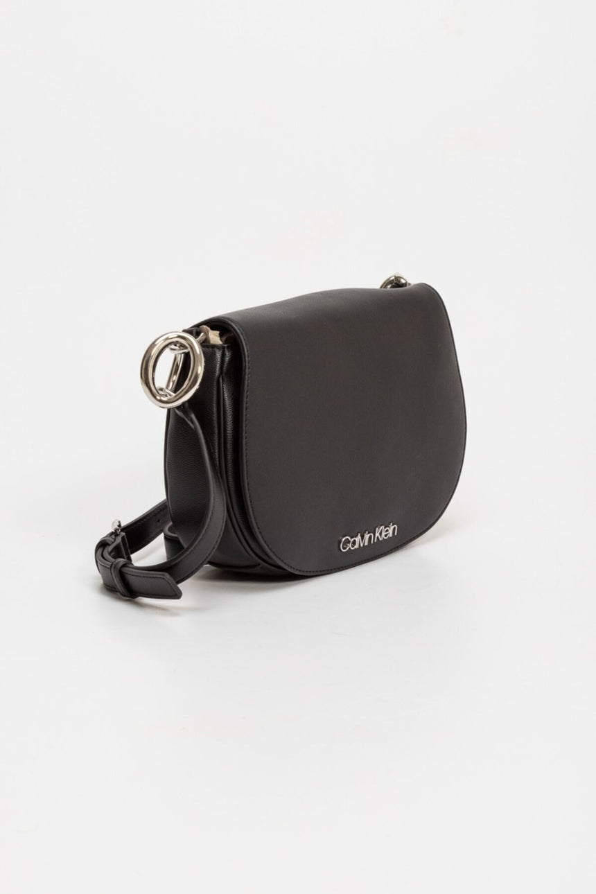Calvin Klein Ck Chain Saddle Bag Çapraz Askılı Kadın Çantası Black