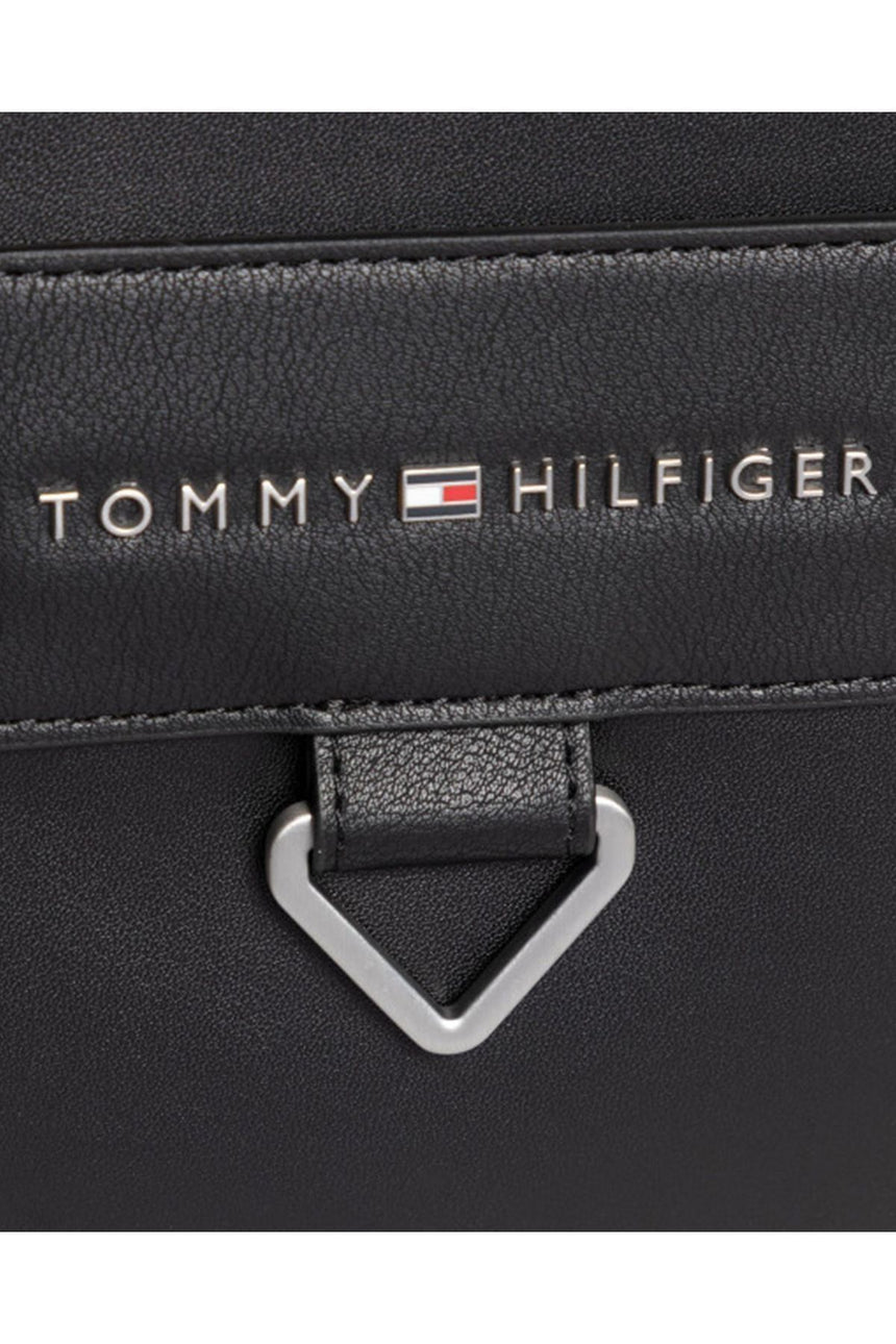 Tommy Hilfiger Metropolitan Çapraz Askılı Erkek Çantası Black