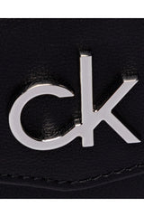 Calvin Klein Re-Lock Phone Pouch Kadın Cüzdanı Black