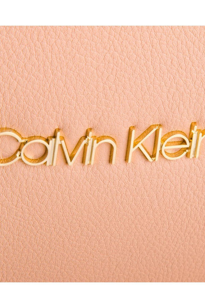 Calvin Klein Step Up Kadın Omuz Çantası Nude