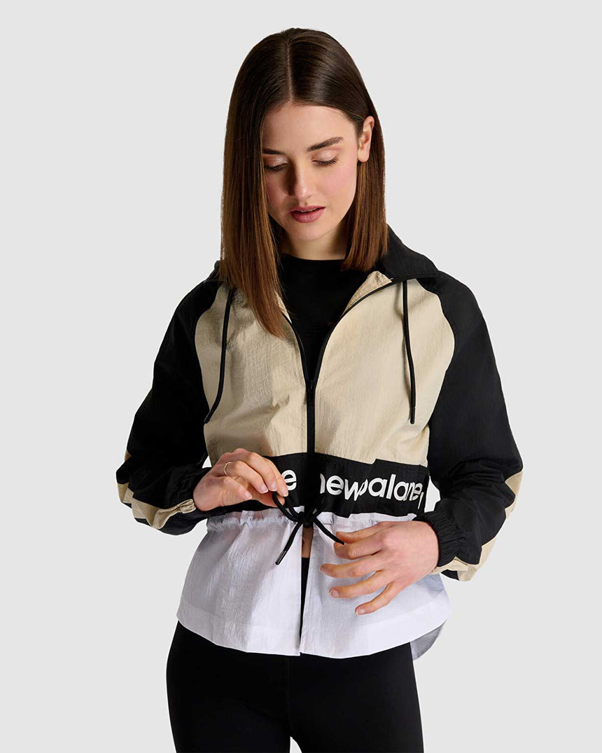 New Balance Kadın Rüzgarlık Siyah