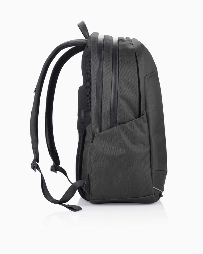 XD Design Bobby Explore 17 Inc Uyumlu Suya Dayanıklı Usb Şarj Girişli Hırsızlık Önleyici Sırt Çantası Black