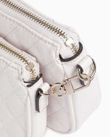 Guess Small Zincir Detaylı Çapraz Askılı Çanta White