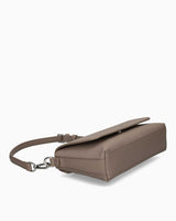 Calvin Klein Must Monogram Baskılı Omuz Çantası Cinder Monogram Pu