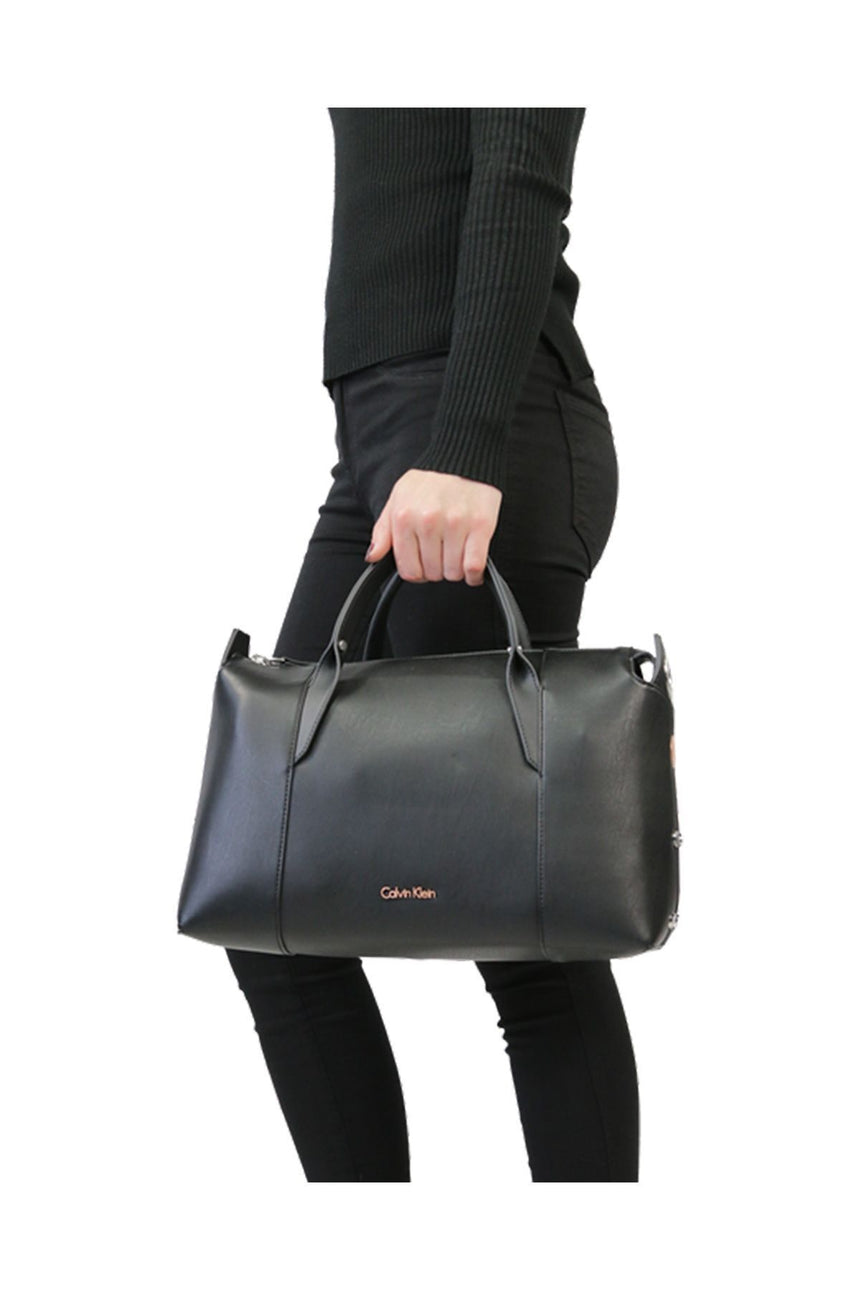 Calvin Klein Joli3 Seyahat Çantası Black