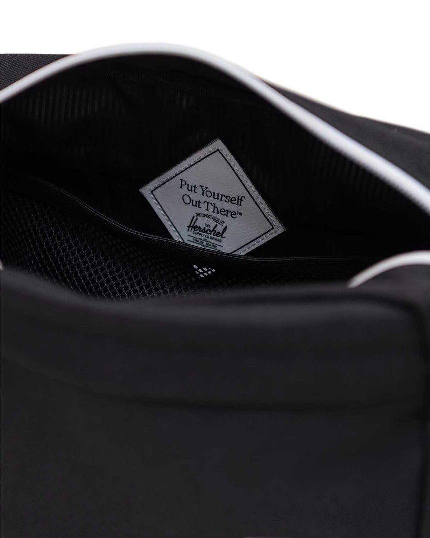 Herschel Chapter Travel Kit El Çantası