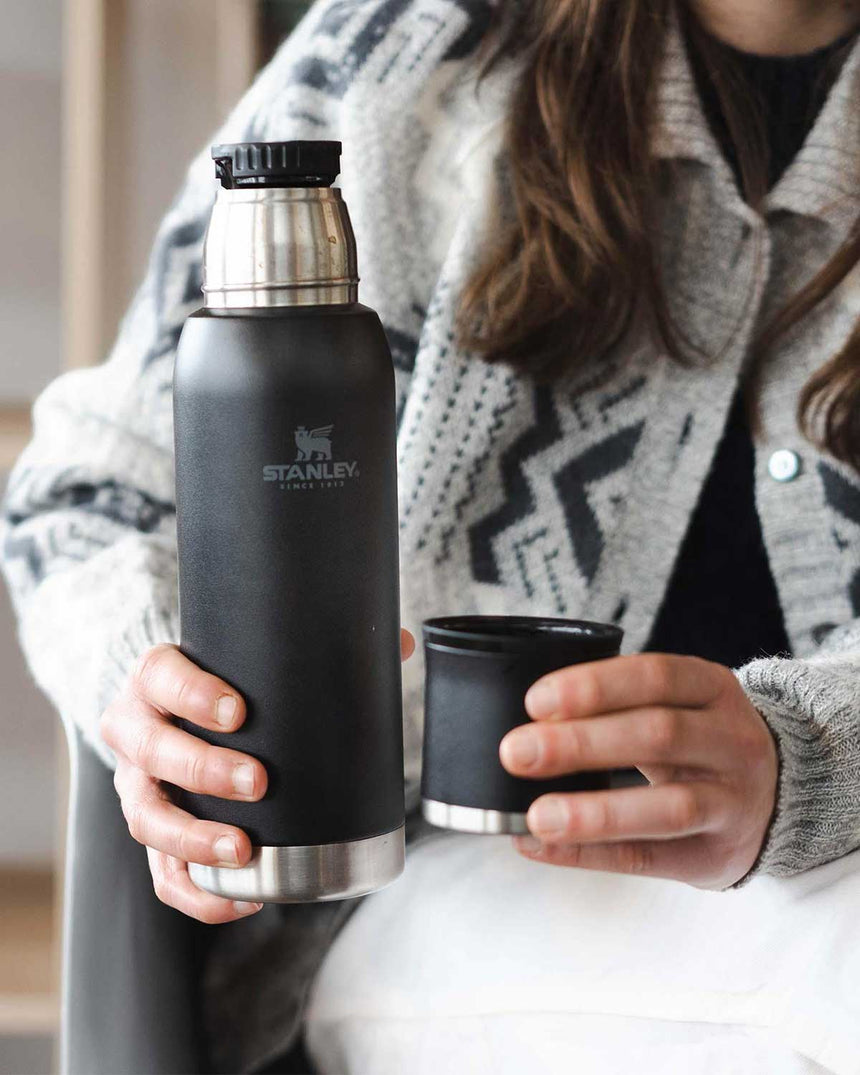 Stanley The Adventure To-Go Bottle 1.0L Termos Black