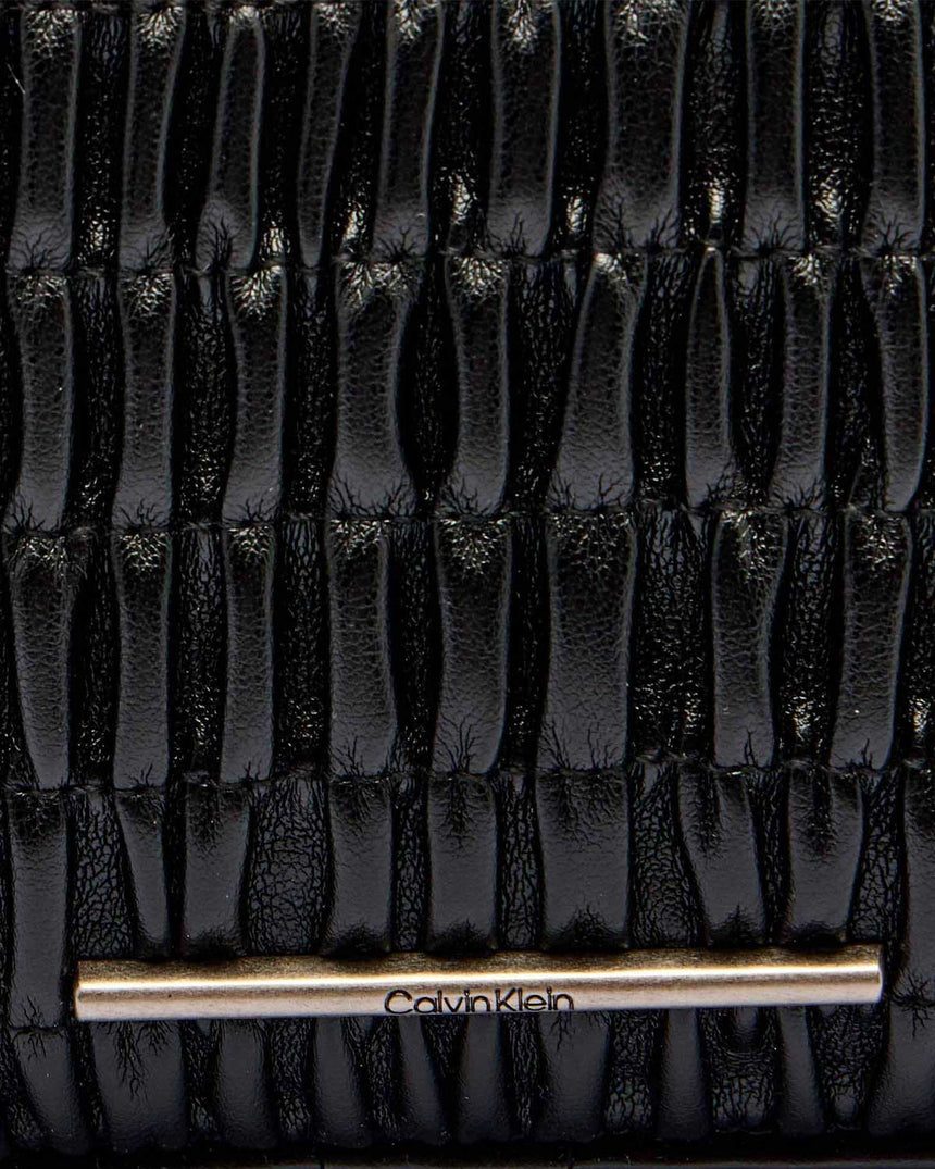 Calvin Klein Kırma Dantelli Camera Bag Kadın Çapraz Askılı Çanta Black