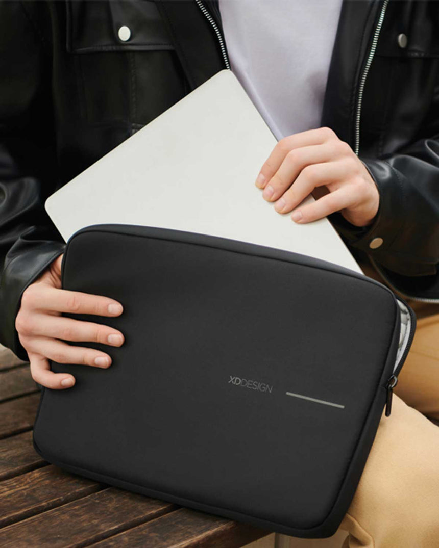 XD Design 16'' Everyday Laptop Kılıfı Black