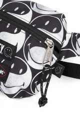 Eastpak x Smiley Sommar Bel Çantası